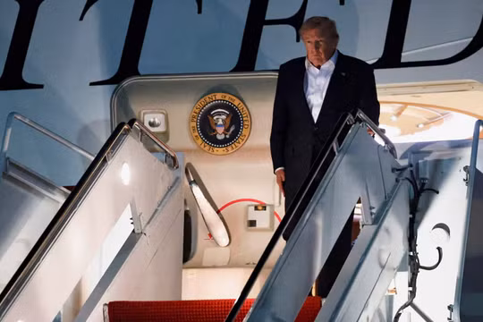 Tiết lộ chuyến bay bí mật đưa Tổng thống Trump rời Thổ Nhĩ Kỳ do lo ngại nguy cơ bị ám sát
