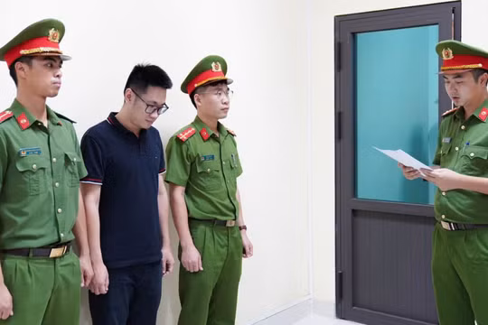 Công an Phú Thọ khởi tố 5 giám đốc, nhân viên công ty cài “win lậu”, crack phần mềm máy tính