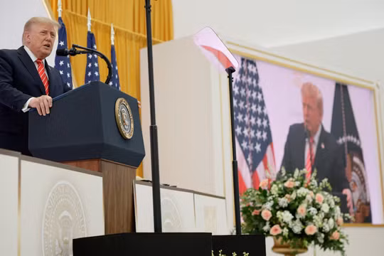 Ông Trump cáo buộc Houthi tìm cách đẩy giá dầu tăng trước bầu cử giữa kỳ Mỹ