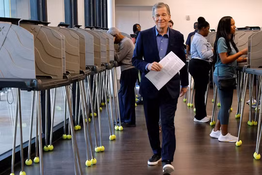 Chiến thuật của Roy Cooper tại Bắc Carolina phát huy hiệu quả, đảng Dân chủ có thể học hỏi?