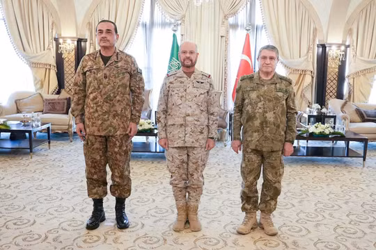 Nóng: Lãnh đạo Pakistan, Ả Rập Xê Út và Thổ Nhĩ Kỳ thảo luận tăng cường hợp tác quân sự