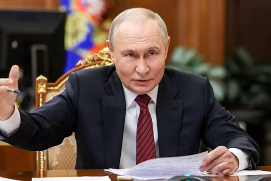 Ông Putin tuyên bố Konstantinovka thất thủ, Nga mở đường tiến thẳng tới Kramatorsk và Slavyansk 