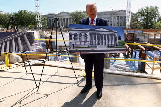 Tòa án Mỹ “tuýt còi”, ra lệnh dừng thi công phòng khiêu vũ 400 triệu USD của Tổng thống Trump