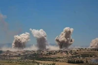 Không quân Nga - Syria không kích dữ dội chiến trường Hama. Ảnh Muraselon