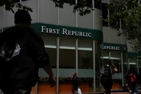 Ngân hàng First Republic có nguy cơ sụp đổ ngay trong cuối tuần này (Ảnh: WSJ)