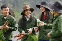 Sự “bất ngờ” kỳ lạ của Hoa hậu Thuỳ Tiên trong vụ kẹo KERA