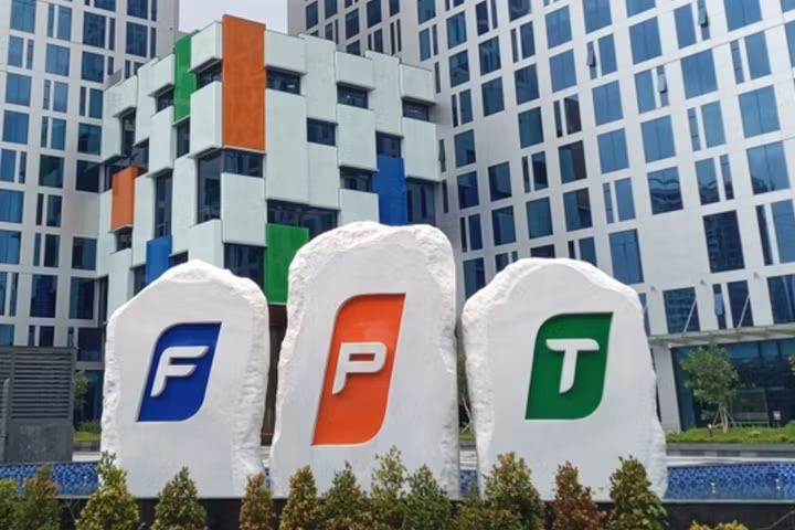 FPT lãi ròng 1.800 tỉ đồng trong quý 1/2023