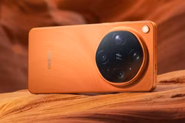 Cụm 4 camera 200MP trên Find X9 Ultra, nổi bật với camera chính khẩu độ f/1.5 cho khả năng thu sáng tốt, giúp ảnh đêm rõ chi tiết và ít mất sáng hơn. Ảnh: Oppo.