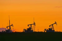 Hình ảnh cho thấy các giàn bơm dầu bên ngoài Almetyevsk thuộc Cộng hòa Tatarstan, Nga ngày 4/6/2023. Ảnh: Reuters.