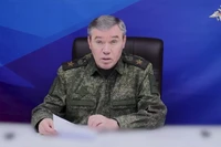 Tướng Valery Gerasimov của Nga trong cuộc họp với các chỉ huy Nhóm Trung tâm. Video do Bộ Quốc phòng công bố ngày 15/1. Ảnh: BQP Nga.