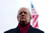 Tổng thống Mỹ Donald Trump trước lúc khởi hành đến Căn cứ Liên hợp Andrews ngày 22/11/2025. Ảnh: Reuters.