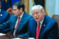 Ông Trump đã đưa ra tuyên bố này trong một cuộc họp nội các, nói rằng ông Putin đã đồng ý và "điều đó rất tốt đẹp". Ảnh: EPA.