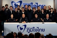 Ông Anutin Charnvirakul, lãnh đạo đảng Bhumjaithai và ứng cử viên Thủ tướng, phát biểu trong cuộc họp báo tại trụ sở đảng vào ngày tổng tuyển cử, tại Bangkok, Thái Lan ngày 8/2. Ảnh: Reuters.