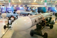 Tên lửa hành trình đất đối đất Hoveyzeh do Iran chế tạo. Ảnh: Wiki.