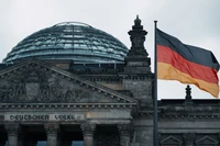 Khủng hoảng liên tục diễn ra khiến nền kinh tế Đức rơi vào trạng thái trì trệ kéo dài. Ảnh: Bloomberg.