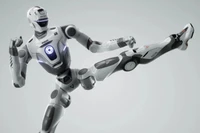 Robot hình người T800 của EngineAI Robotics có khả năng tung ra những cú đá xoay vòng kiểu Lý Tiểu Long với lực rất mạnh. Ảnh: SCMP.