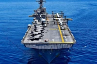 Tàu tấn công lớp Wasp của Mỹ được trang bị máy bay F-35B và MV-22B. Ảnh: MW.