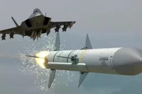Ảnh đồ họa cho thấy máy bay F-35 phóng tên lửa AIM-120. Ảnh: MW.
