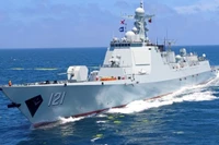 Tàu khu trục lớp Type 052D của Trung Quốc. Ảnh: MW.