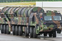 Tên lửa đạn đạo Hyunmoo-5 của Hàn Quốc. Ảnh: MW.