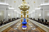 Tổng thống Nga Vladimir Putin chủ trì cuộc họp Hội đồng Nhà nước tại Điện Kremlin ở Moscow, Nga, ngày 25/12. Ảnh: Reuters.