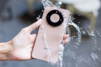 Smartphone "nồi đồng, cối đá" ra mắt tại Việt Nam, giá từ 10 triệu đồng