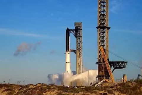 Tên lửa Starship lần đầu bay lên quỹ đạo. Ảnh: SpaceX