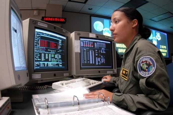 Không quân Mỹ sẽ nâng cấp hệ thống lên Windows 10 để tránh bị tấn công mạng - Ảnh 2