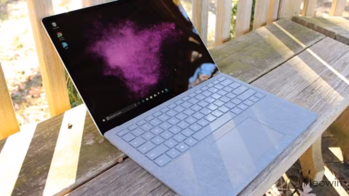 Microsoft ra mắt bản Surface Laptop rẻ nhất: chip Core m3, giá 799 USD - Ảnh 1