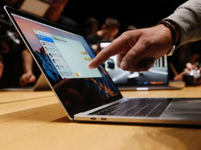 Microsoft tự tin khoe khách hàng yêu thích Suraface hơn cả MacBook - Ảnh 3