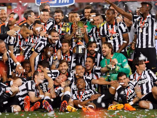 Chỉ cần một cuộc gọi của đội trưởng Giorgio Chiellini, toàn bộ thành viên trong đội đã đồng ý giảm lương. Ảnh CLB