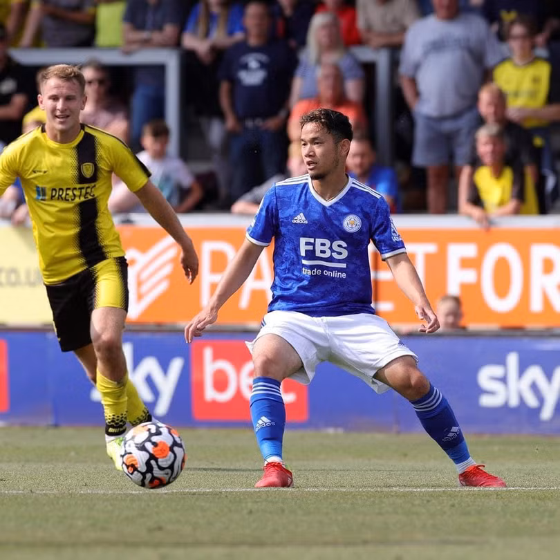 Thanawat có cơ hội sát cánh cùng những cầu thủ danh tiếng như Jamie Vardy, Kelechi Iheanacho, Daniel Amartey hay Ndidi. Ảnh FBNV