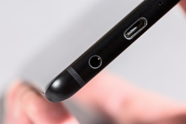 Không cần chi 1000USD vẫn có thể có smartphone tuyệt vời này - Ảnh 2