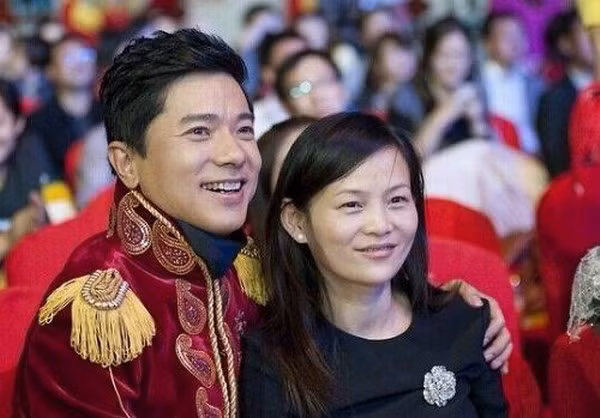 Điểm mặt những bóng hồng giàu nhất thế giới công nghệ - Ảnh 8