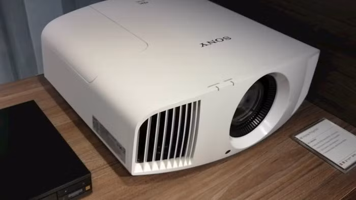 Những mẫu máy chiếu 4K mới nhất cho phòng giải trí gia đình - Ảnh 4