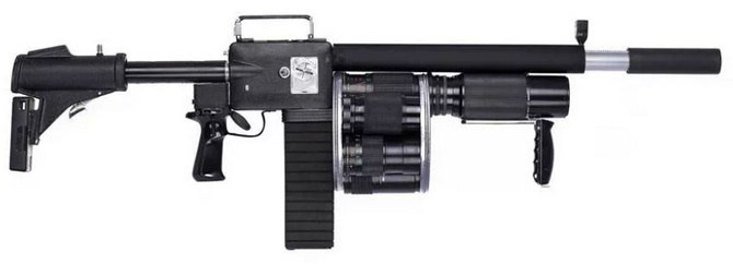 Dạo quanh bảo tàng vũ khí được làm từ máy ảnh và ống kính - Ảnh 10