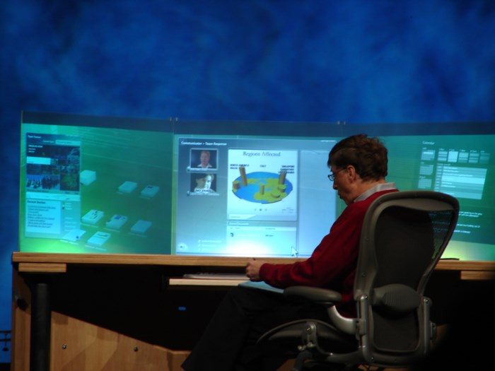 Bàn làm việc của các doanh nhân thành đạt có gì? - Ảnh 6