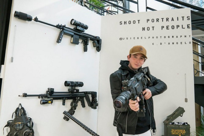 Dạo quanh bảo tàng vũ khí được làm từ máy ảnh và ống kính - Ảnh 1