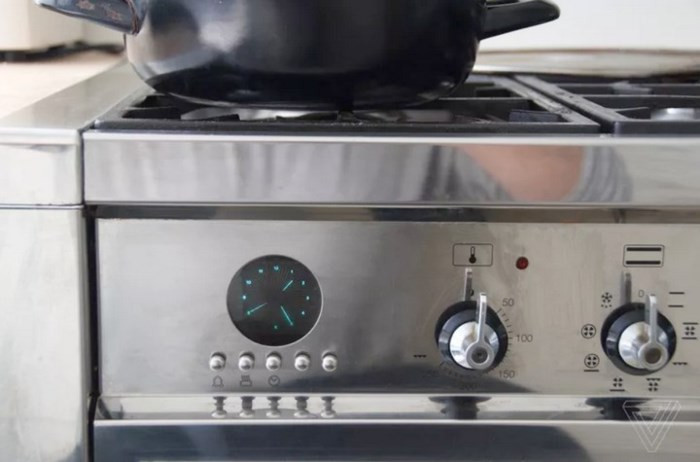 Đồng hồ đang chạy chậm tới 6 phút trên khắp châu Âu vì tranh cãi... ai trả tiền điện - Ảnh 2