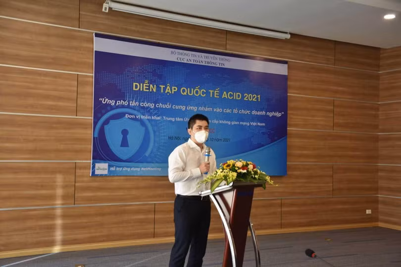 Ông Nguyễn Đức Tuân phát biểu tại cuộc diễn tập. Ảnh VNCERT