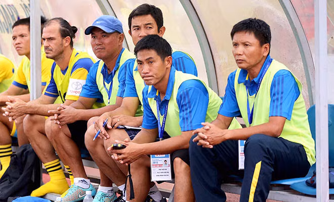 Không biết việc Thanh Hóa bất ngờ đổi tướng có phải là cơ hội “trời cho” chủ nhà S.Khánh Hòa hay không? (ảnh báo KH)