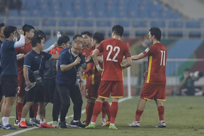 Ông Park sẽ chọn ai? Ảnh VFF