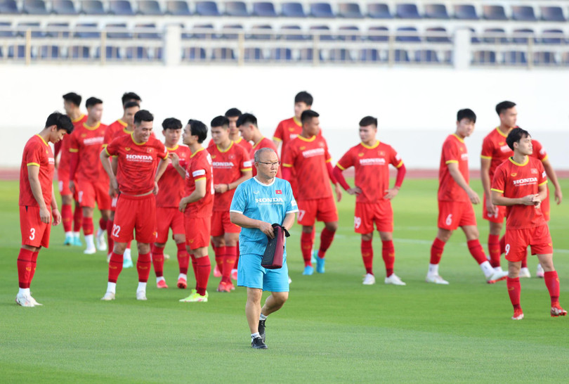 Thầy Park quyết tâm vô địch AFF Cup 2021. Ảnh VFF