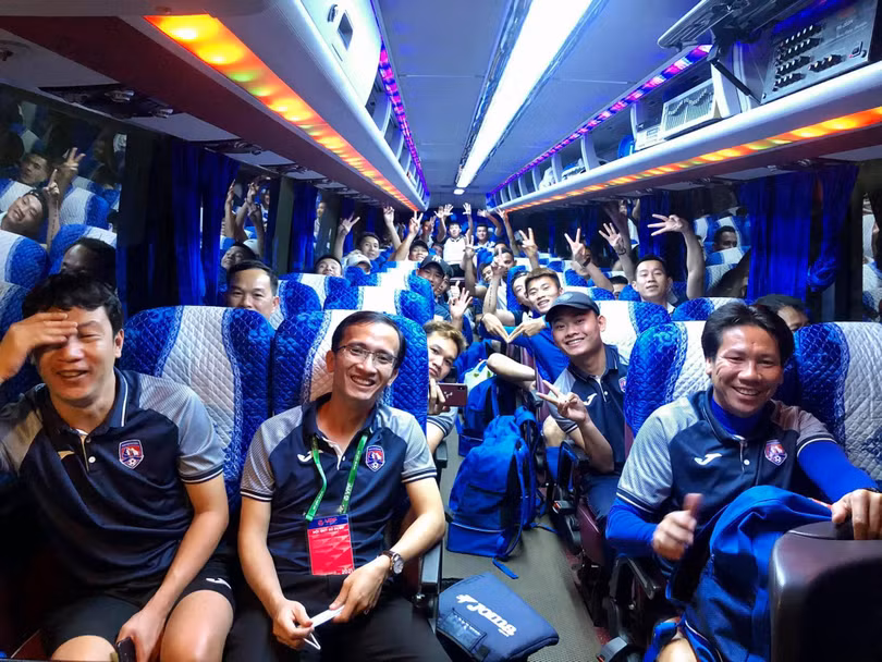 Nụ cười chợt tắt. Ảnh CLB QN