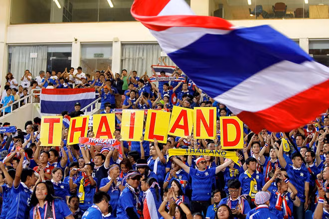 Kể từ tháng 3 năm 2017 đến nay, Thái Lan đã thay 2 HLV đội tuyển quốc gia, 3 HLV đội U23 (HLV Srimaka 2 lần). Ảnh FAT.