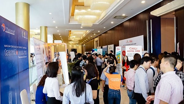 Du lịch trực tuyến: Cuộc chơi đầy thử thách - Ảnh 1