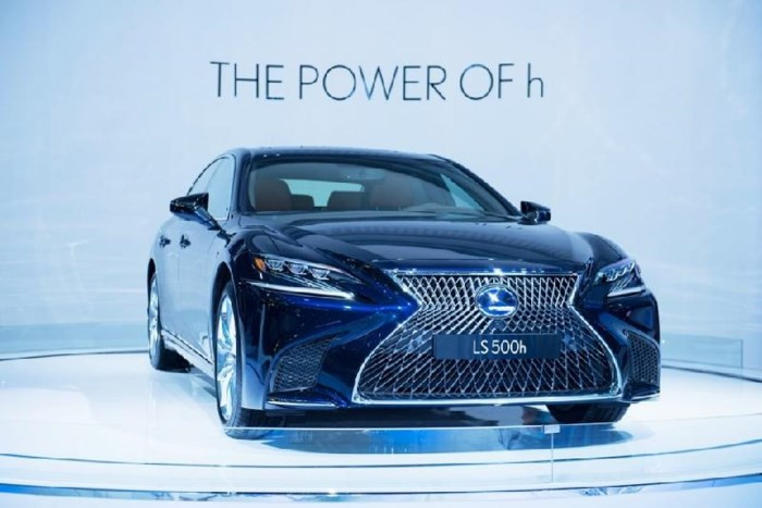 Xế sang Lexus đang 'ế ẩm' nhất trong 4 năm qua - Ảnh 1