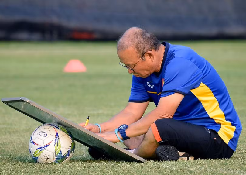 Ông Park sẽ làm gì để đổi màu huy chương? Ảnh VFF.