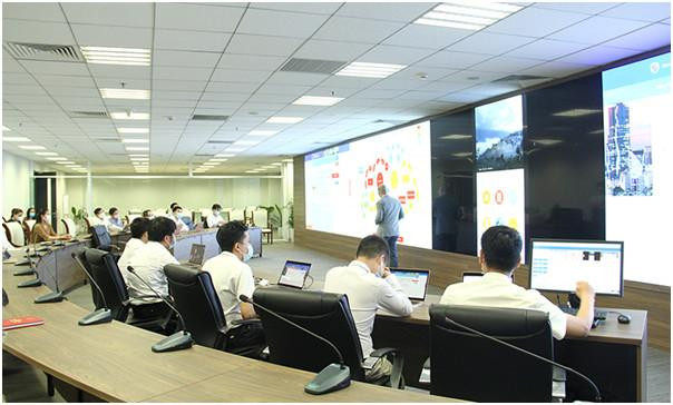 Trung tâm công nghệ phòng chống covid-19 quốc gia. Ảnh Mic.