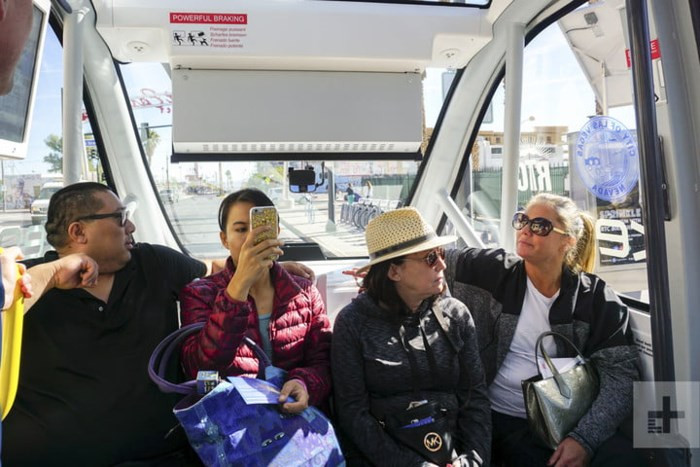 Công nghệ đã cho chúng ta thời gian rảnh và chúng ta lãng phí chúng vào… công nghệ - Ảnh 4